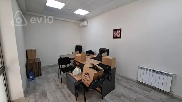 Kirayə verilir 1 otaqlı ofis 20 m²