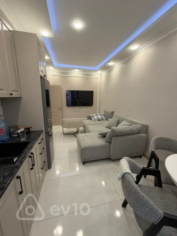 Satılır 2 otaqlı yeni tikili 61 m²
