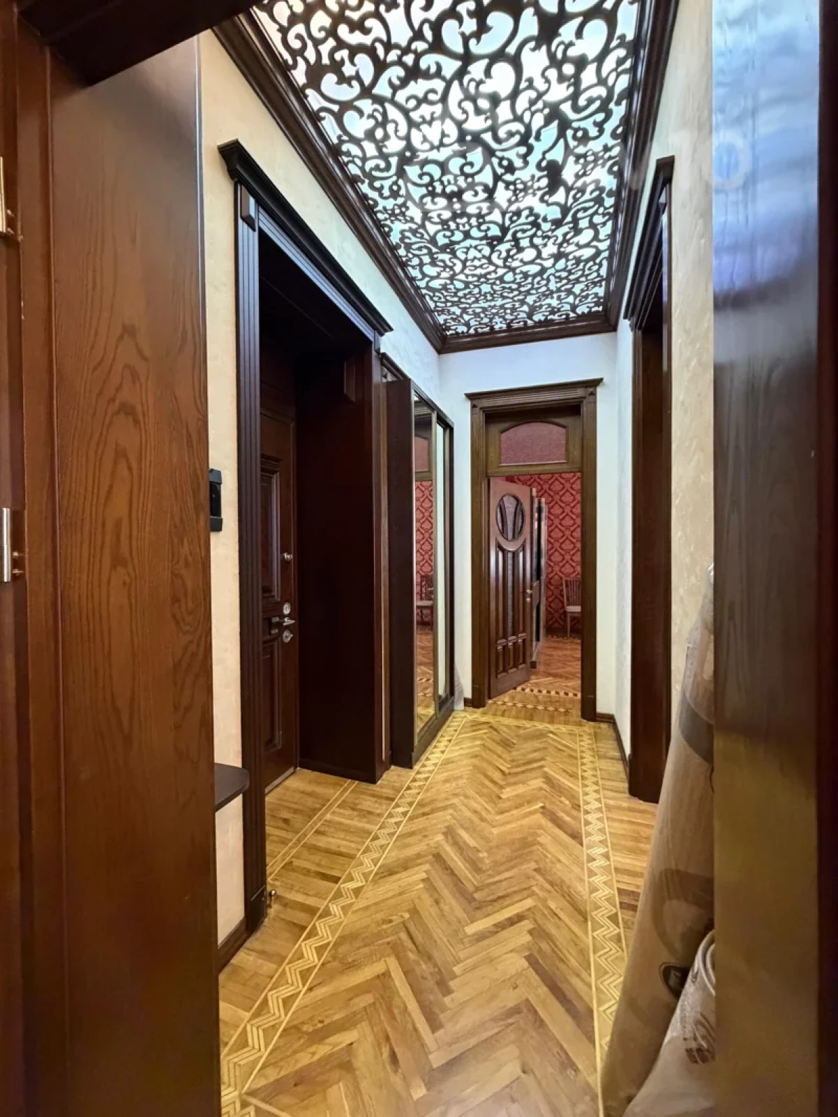 Kirayə verilir 3 otaqlı köhnə tikili 95 m²