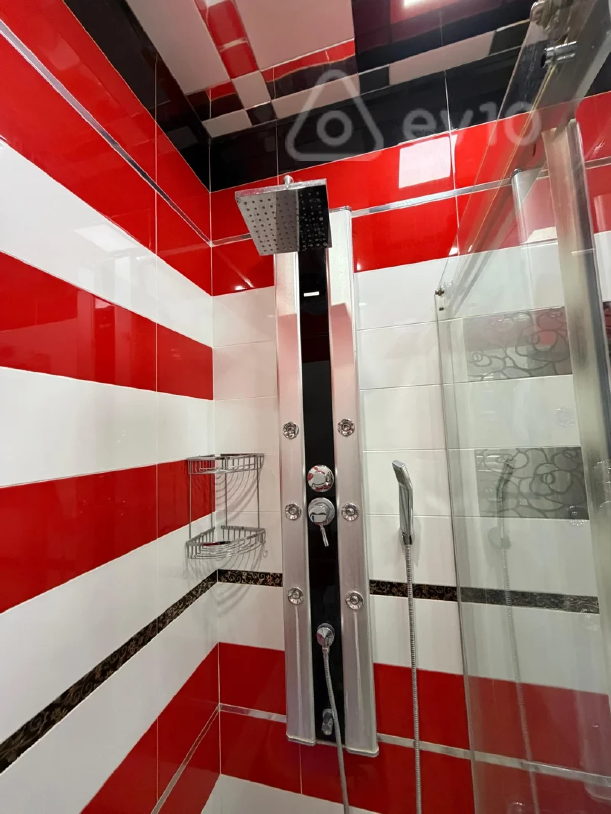 Kirayə verilir 3 otaqlı köhnə tikili 95 m²