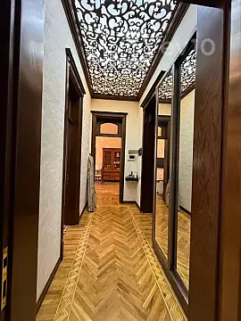 Kirayə verilir 3 otaqlı köhnə tikili 95 m²