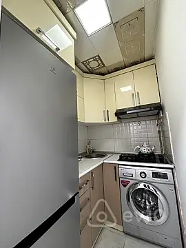 Kirayə verilir 2 otaqlı köhnə tikili 48 m²