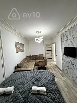 Kirayə verilir 2 otaqlı köhnə tikili 48 m²