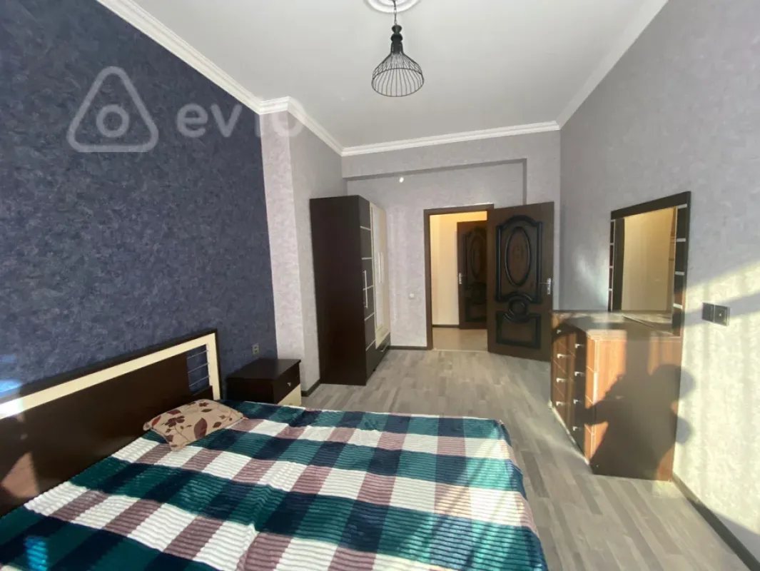 Kirayə verilir 3 otaqlı yeni tikili 105 m²