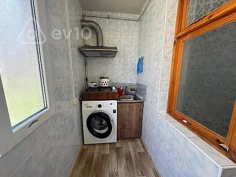 Kirayə verilir 3 otaqlı köhnə tikili 65 m²