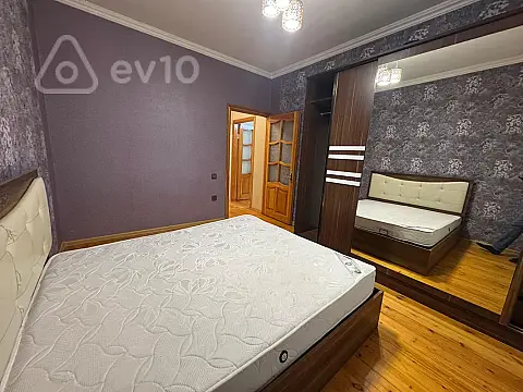 Kirayə verilir 3 otaqlı köhnə tikili 65 m²