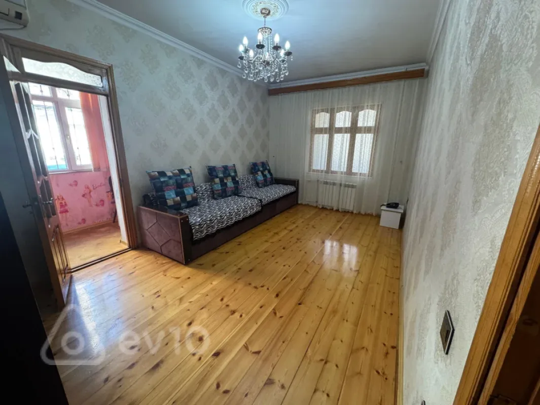 Kirayə verilir 3 otaqlı köhnə tikili 65 m²