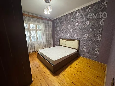 Kirayə verilir 3 otaqlı köhnə tikili 65 m²