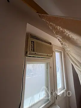 Satılır 4 otaqlı köhnə tikili 100 m²