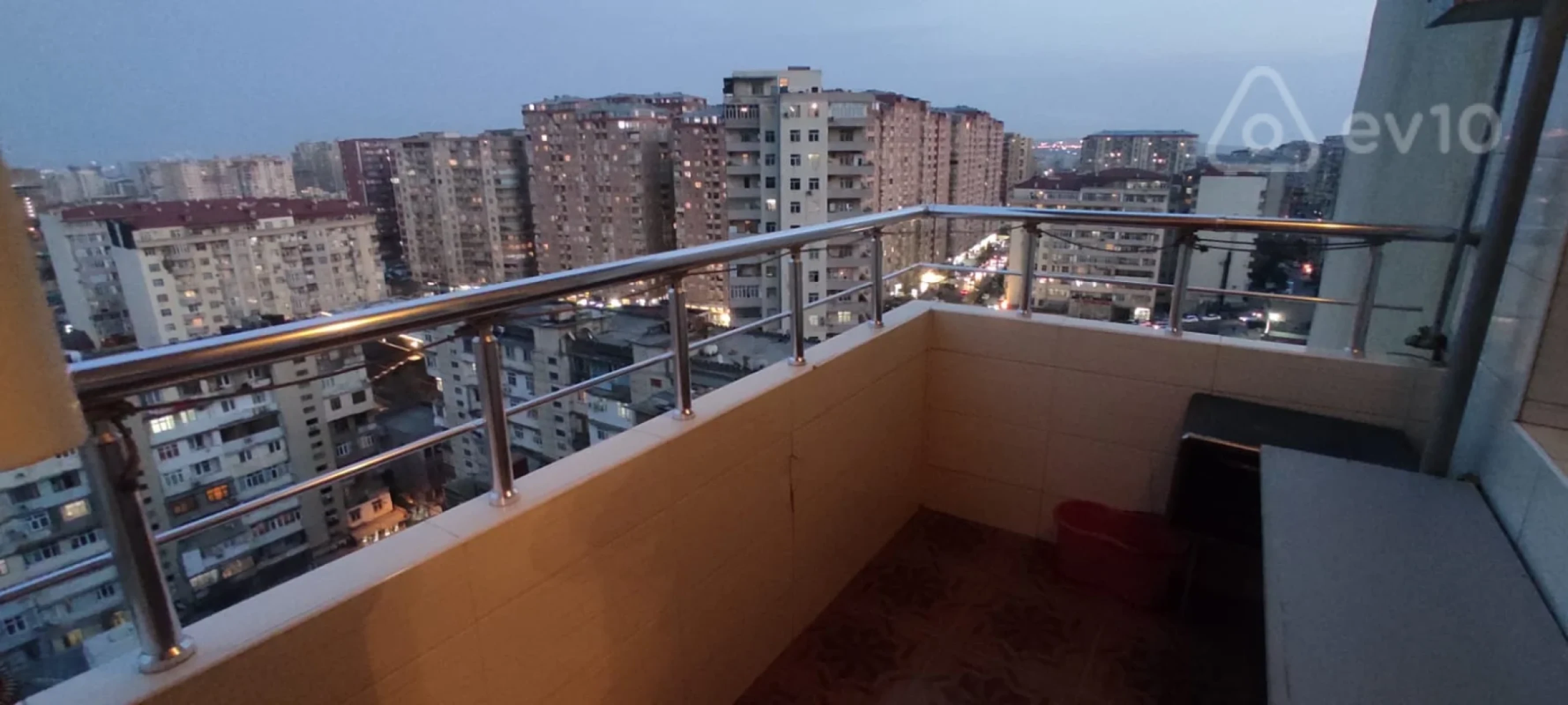 Kirayə verilir 2 otaqlı yeni tikili 65 m²