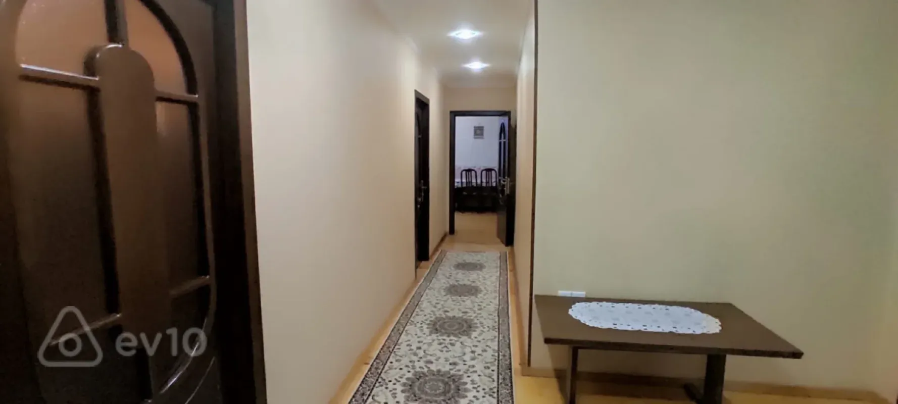 Kirayə verilir 2 otaqlı yeni tikili 65 m²