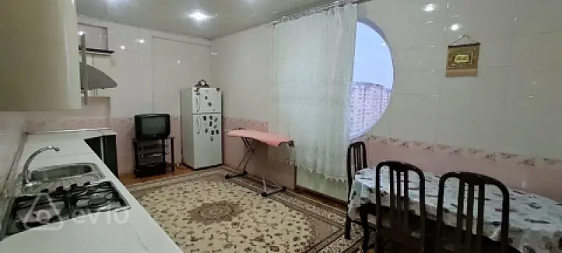 Kirayə verilir 2 otaqlı yeni tikili 65 m²