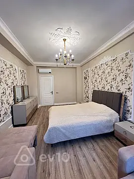 Satılır 2 otaqlı yeni tikili 92 m²