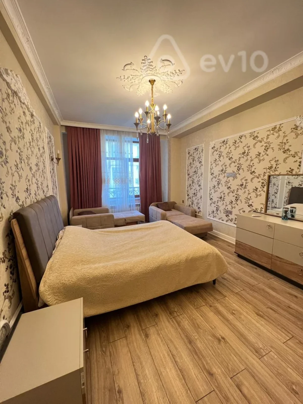 Satılır 2 otaqlı yeni tikili 92 m²