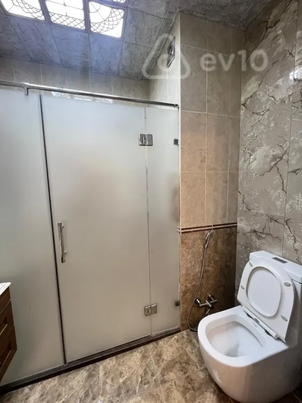 Satılır 2 otaqlı yeni tikili 92 m²