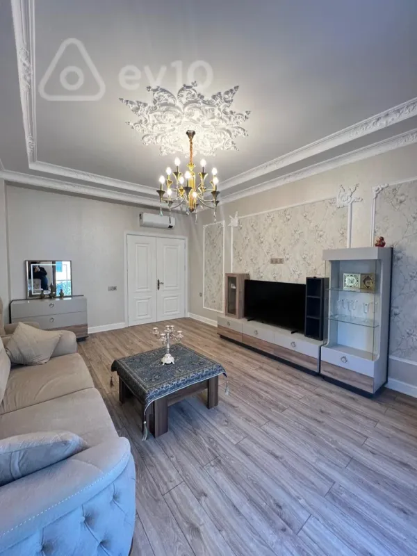 Satılır 2 otaqlı yeni tikili 92 m²