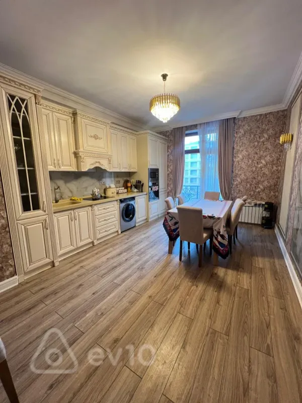 Satılır 2 otaqlı yeni tikili 92 m²