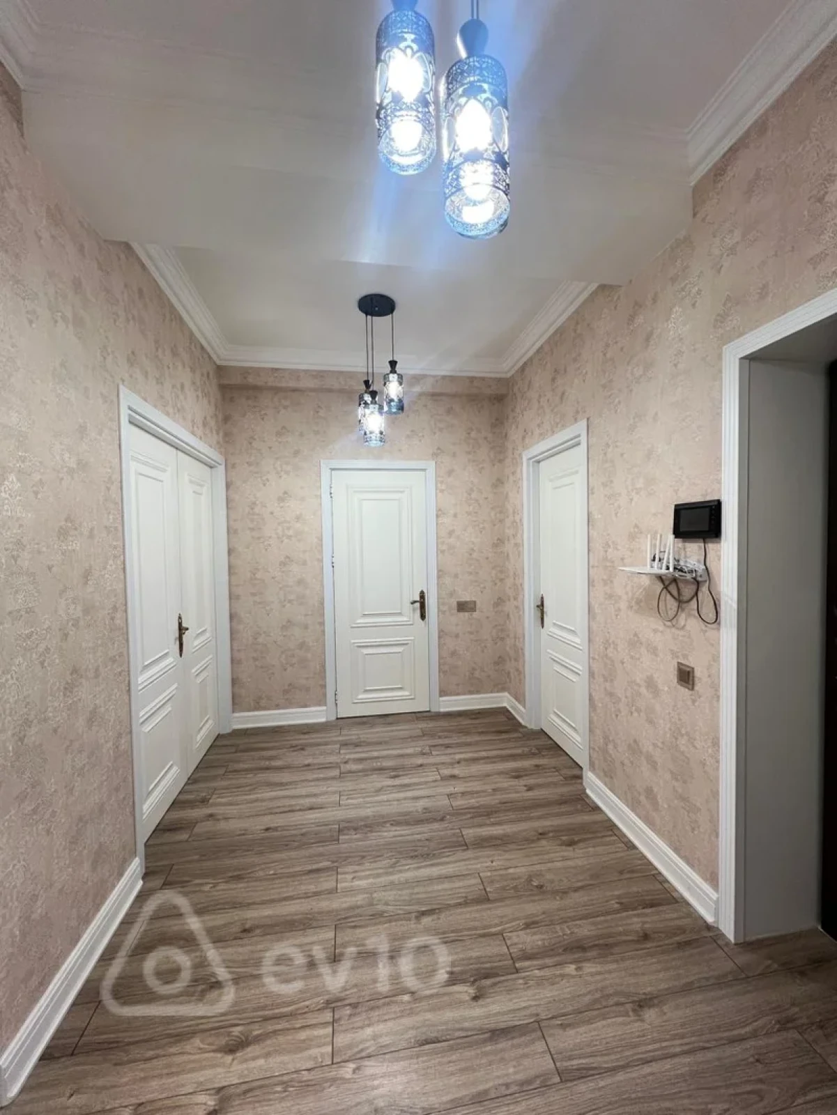 Satılır 2 otaqlı yeni tikili 92 m²