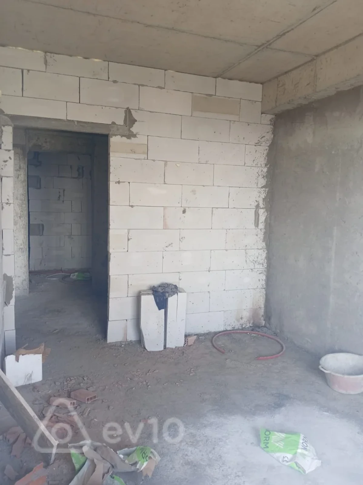 Satılır 1 otaqlı yeni tikili 44.3 m²