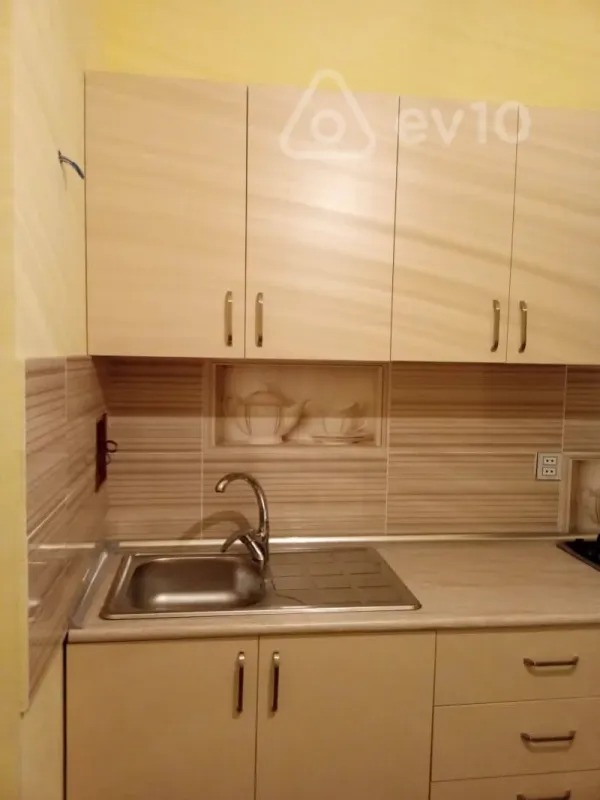 Kirayə verilir 1 otaqlı yeni tikili 40 m²