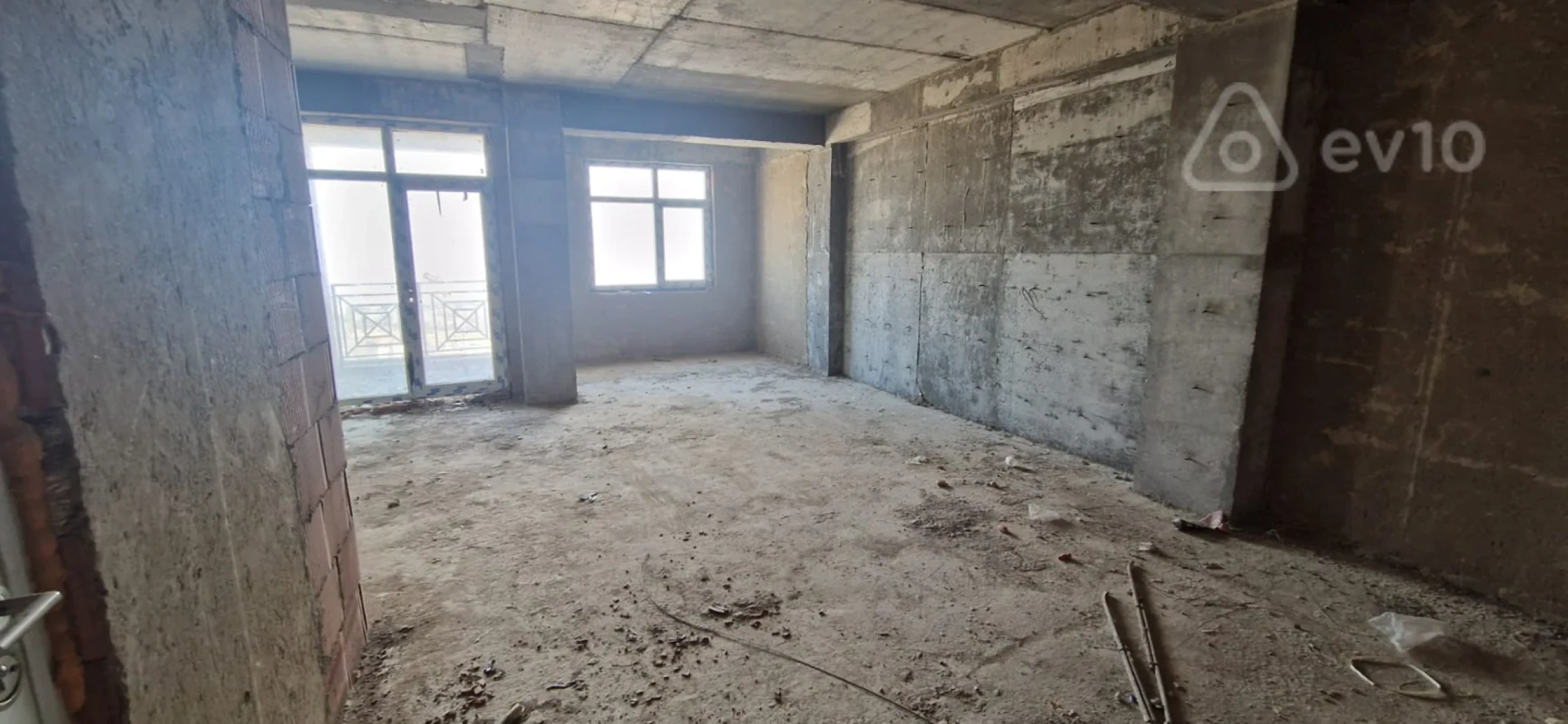 Satılır 1 otaqlı yeni tikili 60 m²