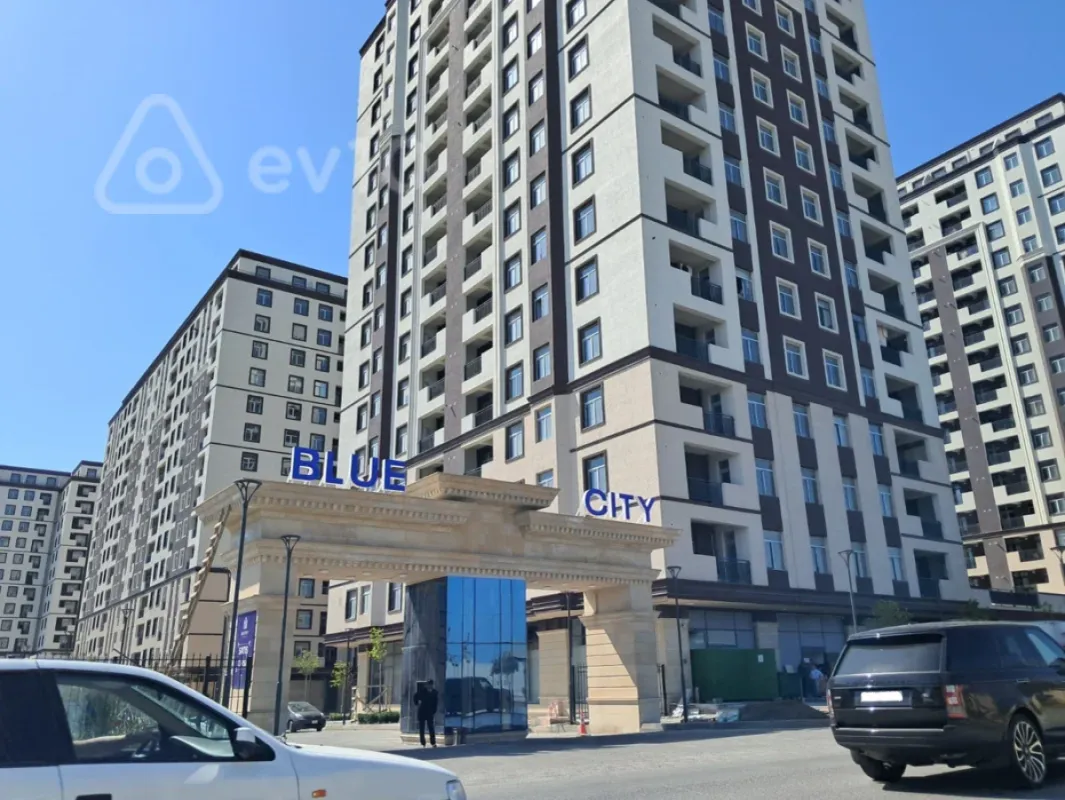 Satılır 2 otaqlı yeni tikili 68.5 m²