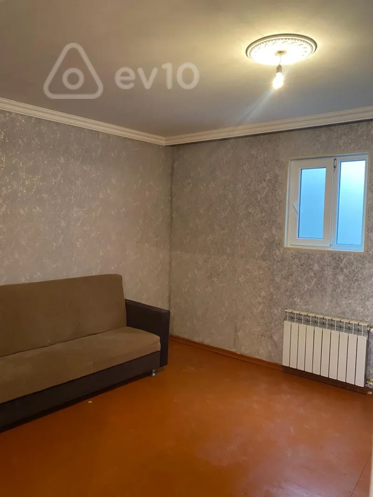Satılır 2 otaqlı həyət evi 60 m²