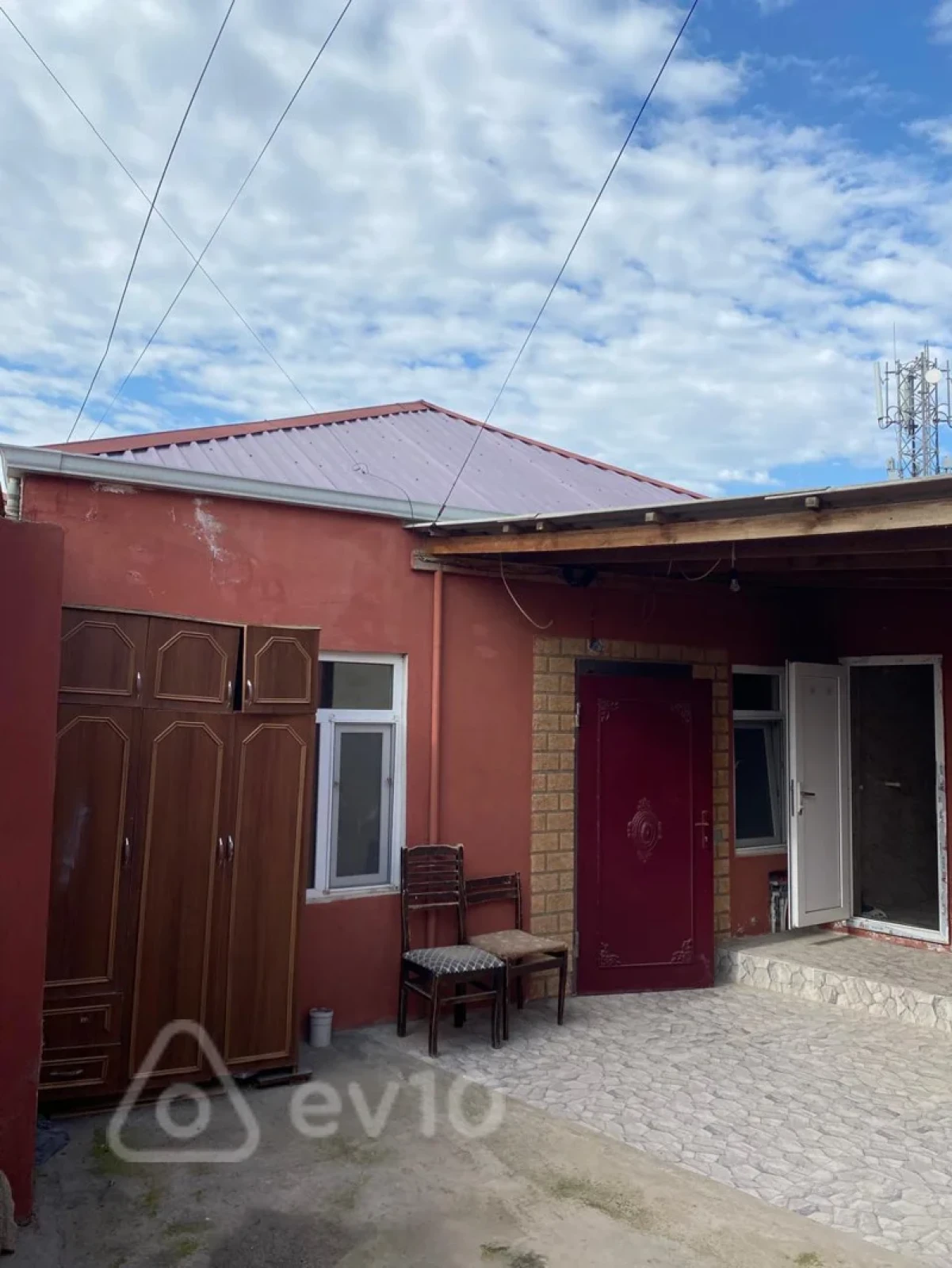 Satılır 2 otaqlı həyət evi 60 m²