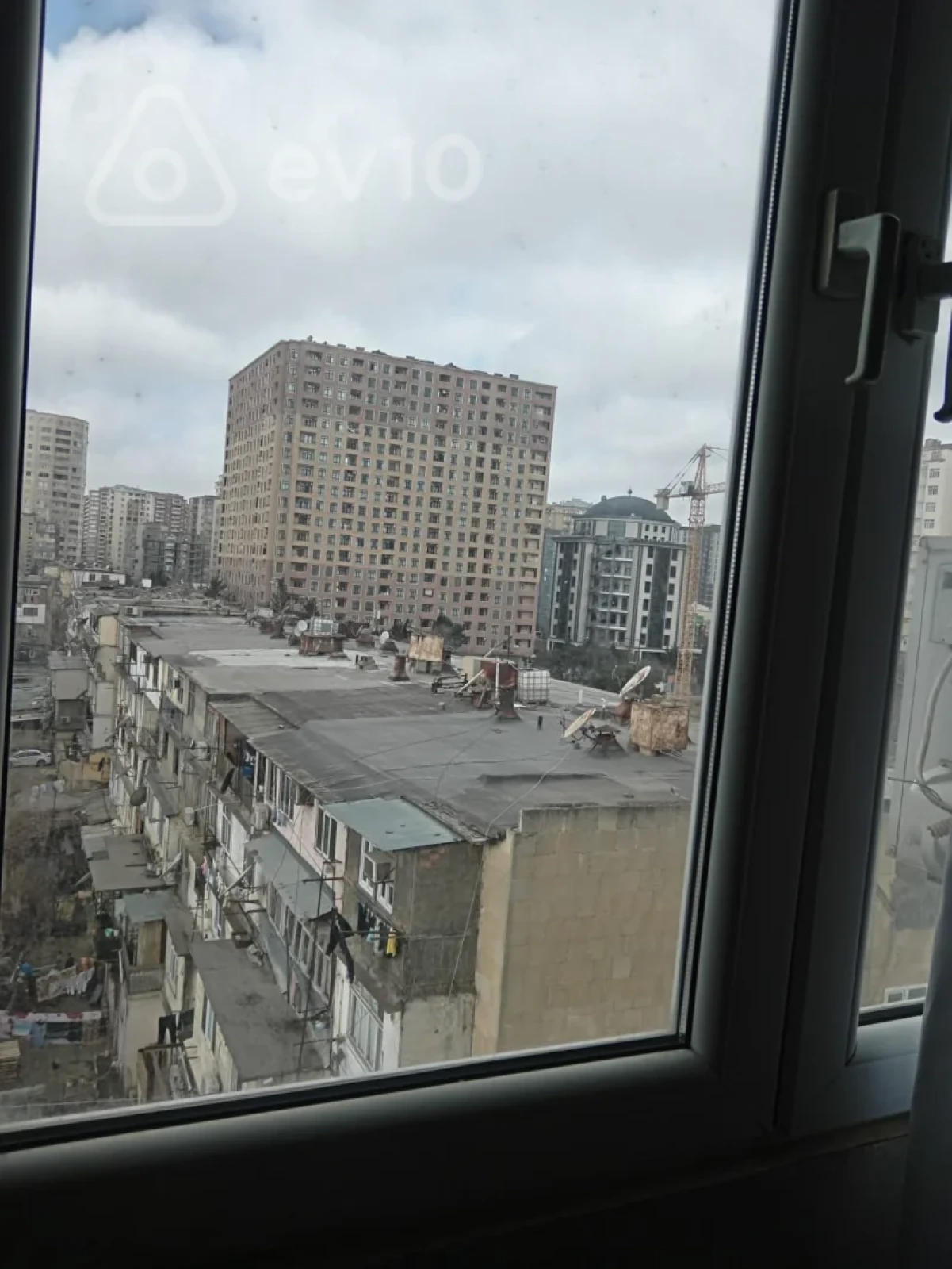 Kirayə verilir 1 otaqlı yeni tikili 60 m²