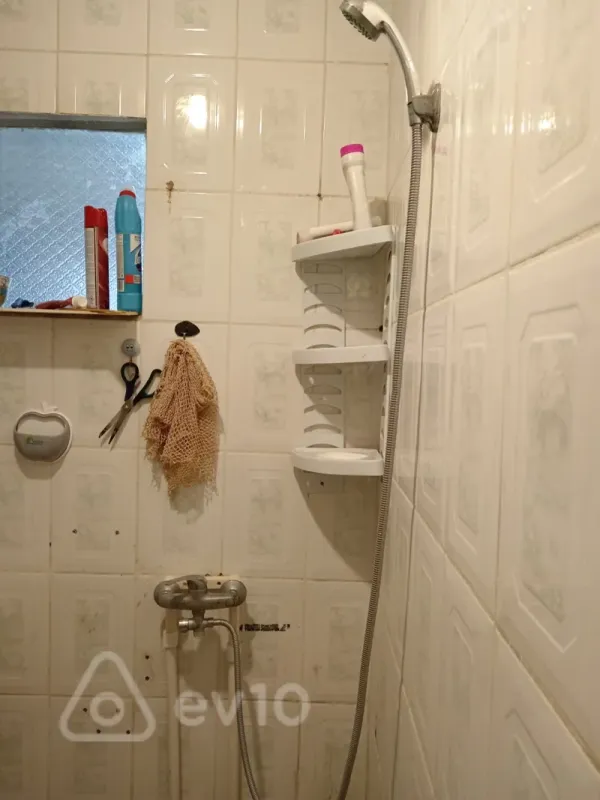 Kirayə verilir 1 otaqlı yeni tikili 60 m²