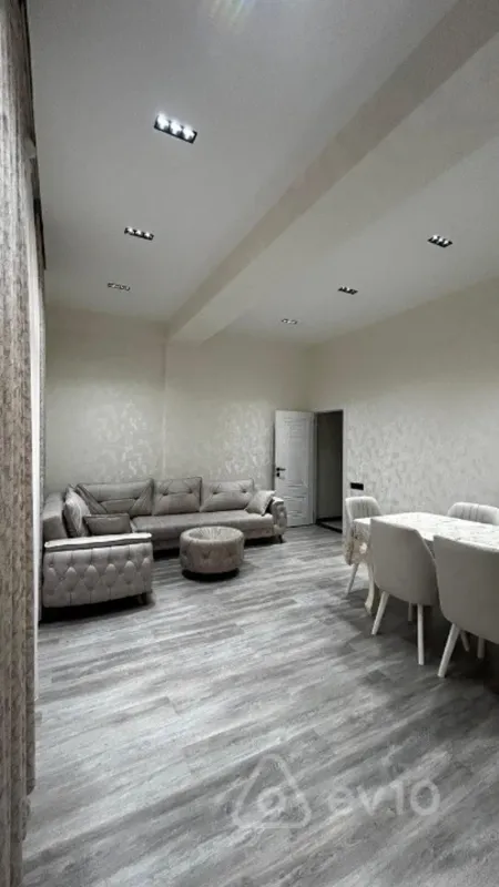 Kirayə verilir 3 otaqlı yeni tikili 90 m²