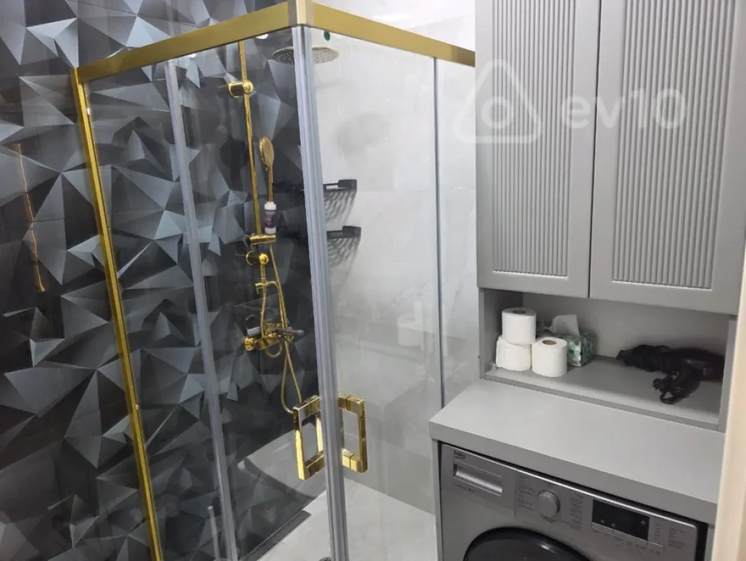 Kirayə verilir 2 otaqlı yeni tikili 79 m²