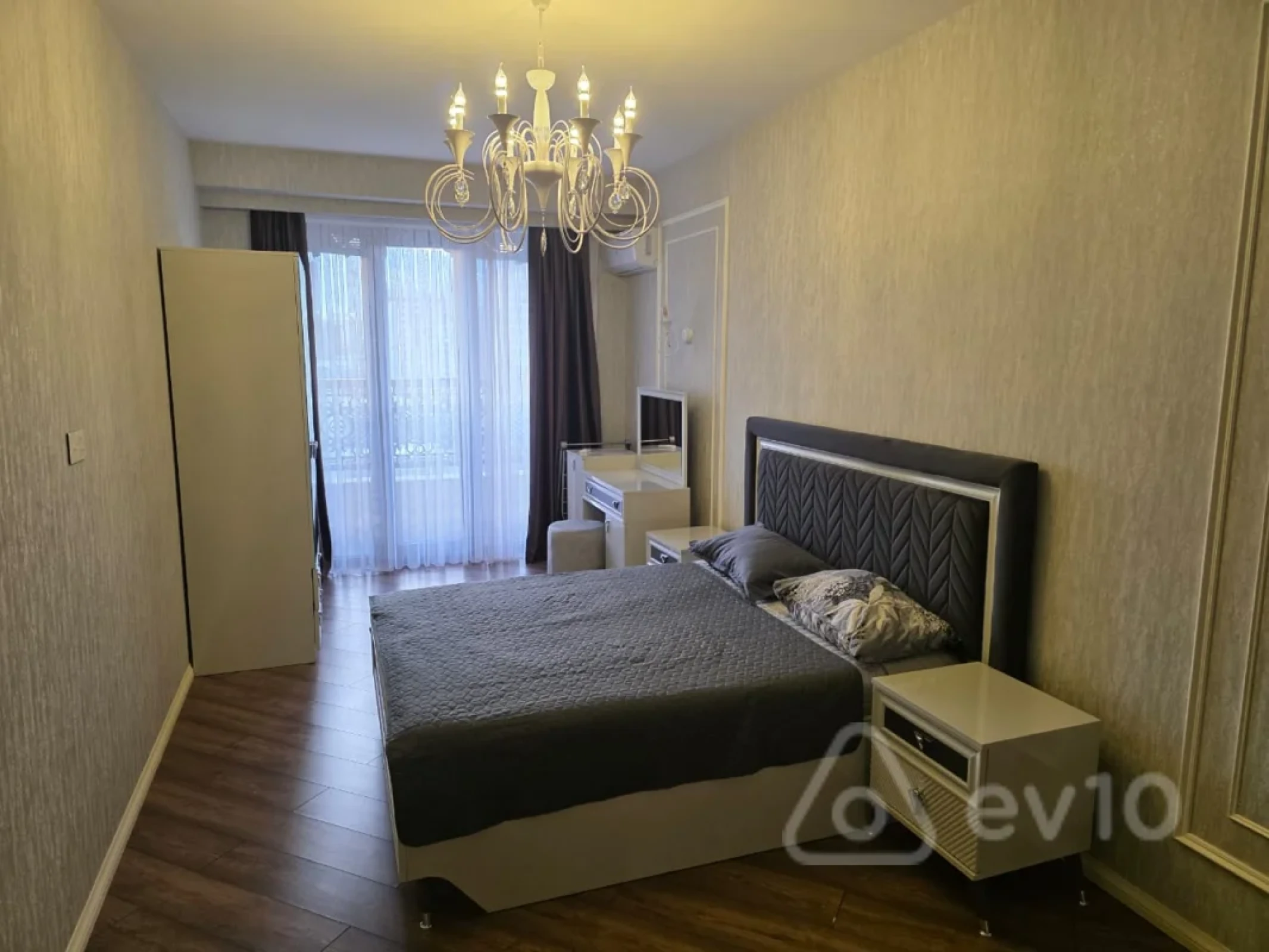 Kirayə verilir 2 otaqlı yeni tikili 79 m²