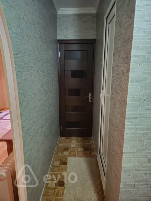 Kirayə verilir 2 otaqlı köhnə tikili 35 m²