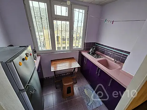 Kirayə verilir 2 otaqlı köhnə tikili 35 m²