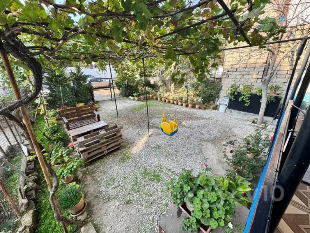 Satılır 4 otaqlı köhnə tikili 110 m²