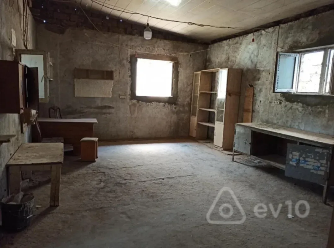 Kirayə verilir mənzil 500 m²