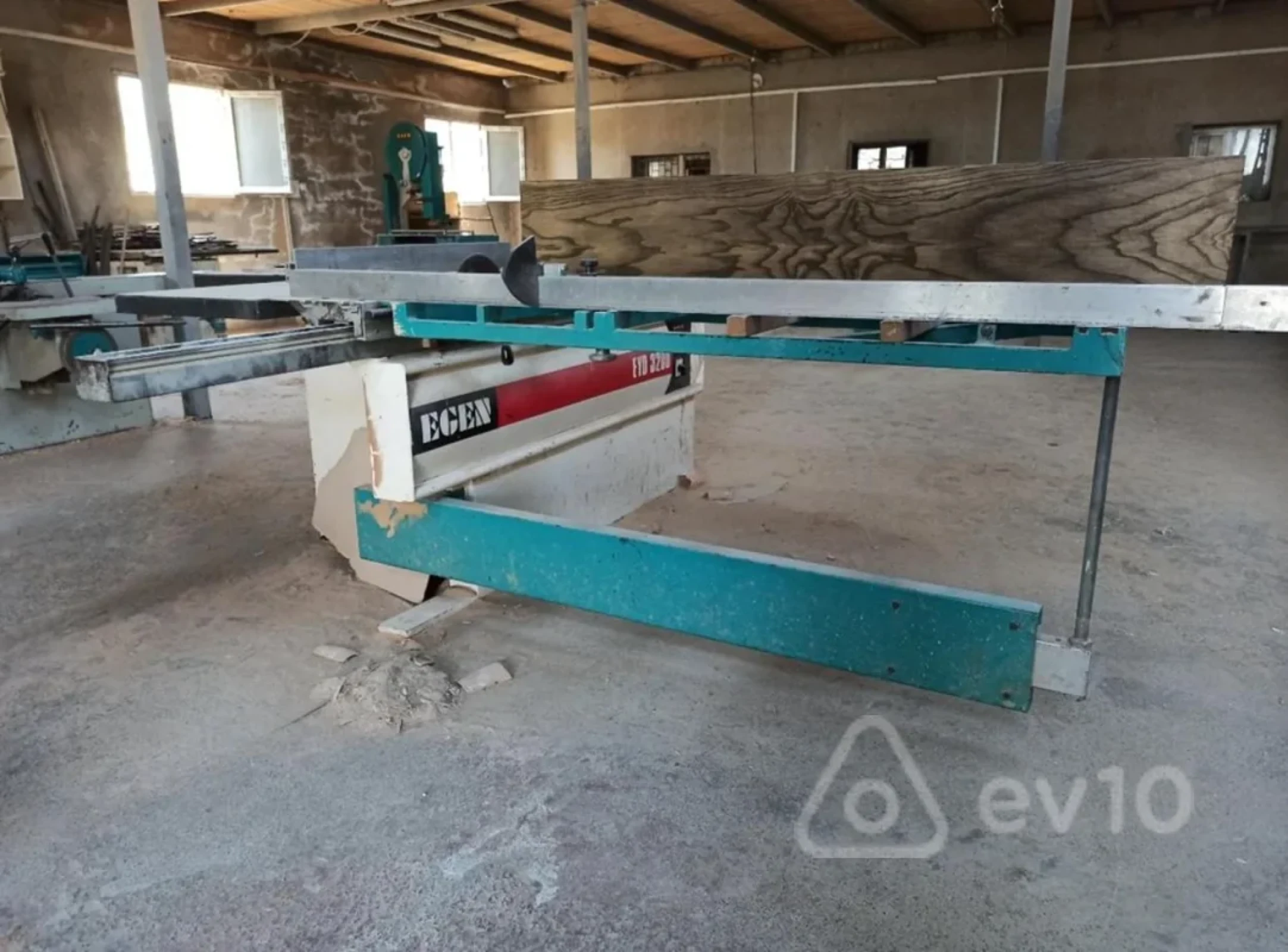 Kirayə verilir mənzil 500 m²