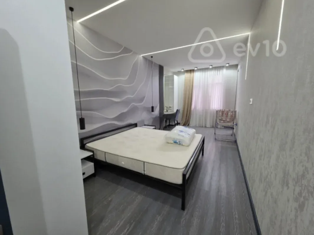 Kirayə verilir 2 otaqlı yeni tikili 70 m²
