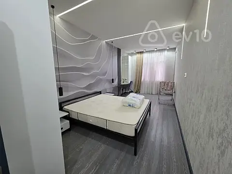 Kirayə verilir 2 otaqlı yeni tikili 70 m²