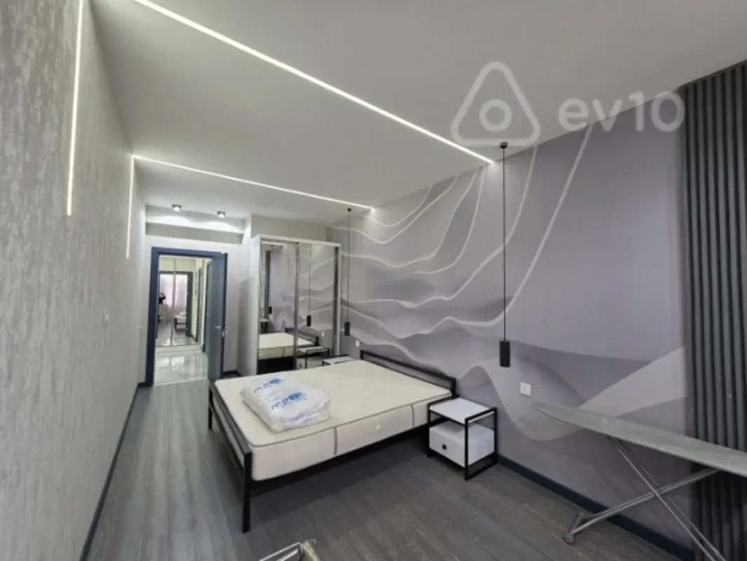 Kirayə verilir 2 otaqlı yeni tikili 70 m²