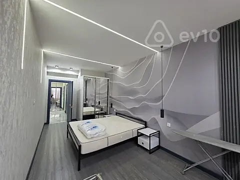 Kirayə verilir 2 otaqlı yeni tikili 70 m²