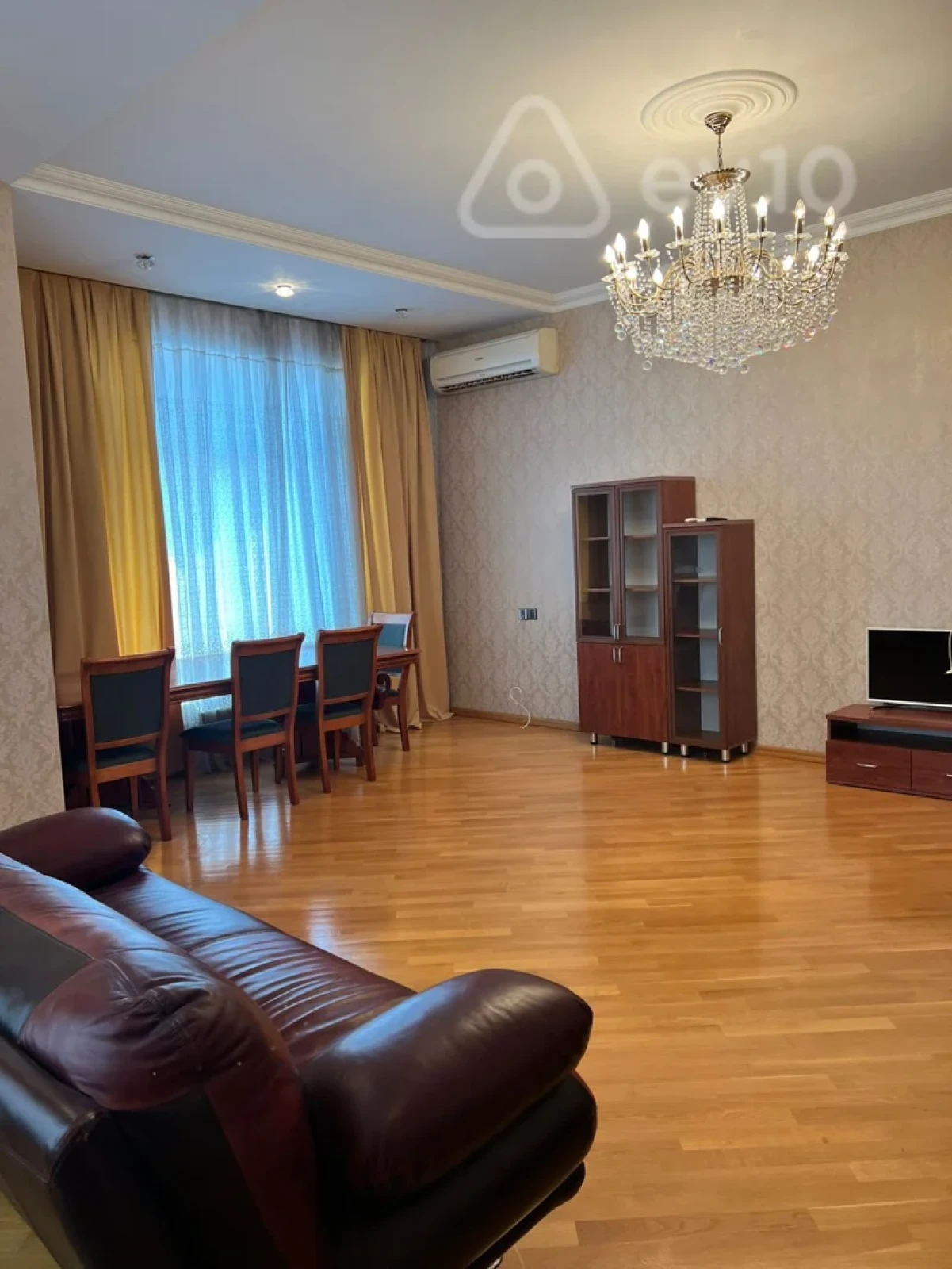 Kirayə verilir 2 otaqlı yeni tikili 100 m²