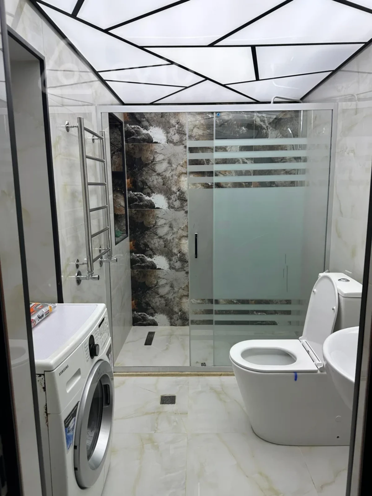 Kirayə verilir 3 otaqlı yeni tikili 70 m²