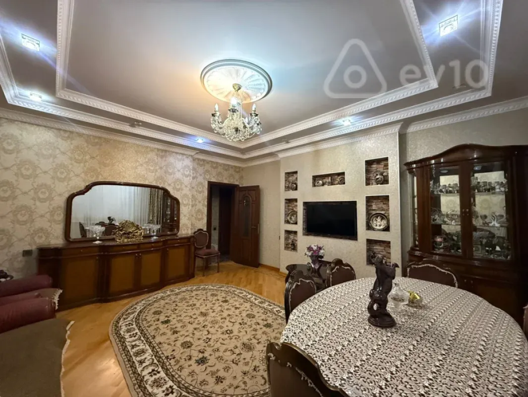 Satılır 2 otaqlı yeni tikili 92 m²