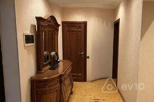 Satılır 3 otaqlı yeni tikili 85 m²