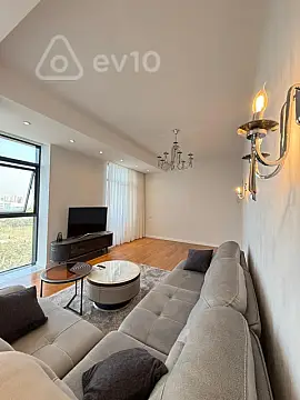 Kirayə verilir 2 otaqlı yeni tikili 77 m²