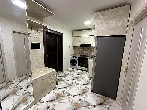 Kirayə verilir 2 otaqlı yeni tikili 70 m²