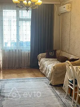 Kirayə verilir 3 otaqlı köhnə tikili 88 m² — Bakı, Nizami 3 otaq 88.00 m²
