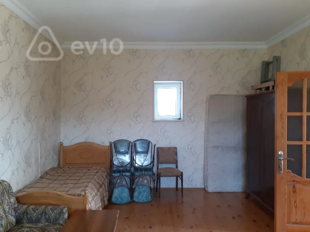 Satılır 1 otaqlı həyət evi 60 m²
